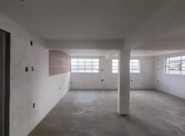 Sala superior. · Ponto comercial com 85m², e sobre loja no bairro São José;
