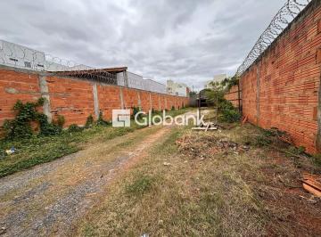 Photo 1 · Lote para locação com 320m², no bairro Planalto.