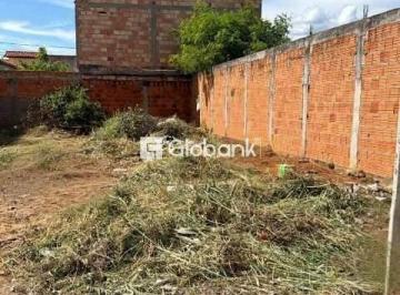 Photo 1 · Terreno para venda no planalto com 220m2
