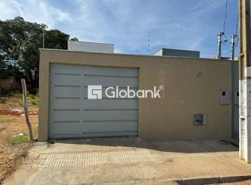 c70f49a6-ccd7-4542-8e04-3306e4be96fd · Vendo excelente casa no bairro jardim primavera