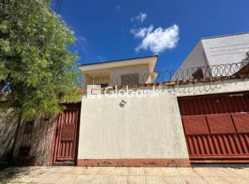 Fachada · Casa estilo sobrado para aluguel em Montes Claros-MG no bairro Barcelona Park, 0