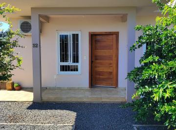 Casa de 3 quartos, Concórdia · Casa térrea à venda no loteamento Santa Terezinha, Concórdia SC
