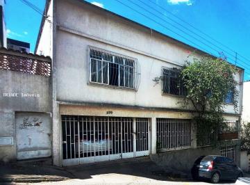 202502201906446905.jpg · Casa para Venda em Juiz de Fora, Centro, 5 dormitórios, 1 suíte, 3 banheiros, 3 vagas