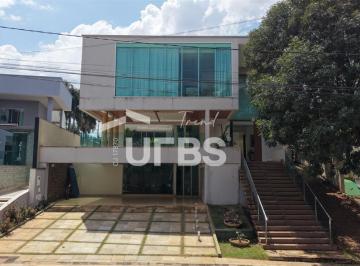 Casa · 480m² · 4 Quartos · 6 Vagas · Linda Casa no Condomínio do Lago