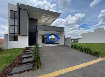 Foto 01 · Casa de Alto Padrão à Venda em Condomínio Exclusivo em Senador Canedo-GO: 3 Quartos, 3 Suítes, 3 Sal