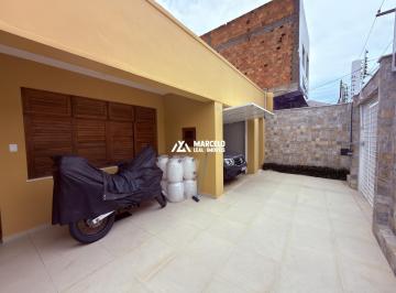 Casa de 3 quartos, Vitória da Conquista · Casa para venda em Centro de 361.00m² com 3 Quartos, 1 Suite e 2 Garagens