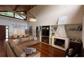 Casa · 362m² · 3 Quartos · 10 Vagas · Casa de Condomínio para venda em Arujazinho I de 362.00m² com 3 Quartos, 3 Suites e 10 Garagens