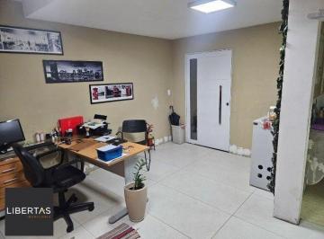 Comercial · 40m² · 1 Quarto · 1 Vaga · Excelente sala comercial, bem localizada em Porto Alegre, a apenas 400 metros da