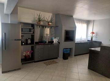 img1 · Apartamento | 1 quarto | 33,17 m² privativos | Sacada | Face norte | 1 vaga coberta e livre | Portão