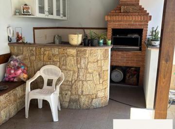 Casa · 239m² · 4 Quartos · 2 Vagas · Casa - Jardim Santa Rita