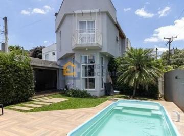 Casa · 200m² · 3 Quartos · 4 Vagas · Sobrado de Alto Padrão com Piscina e 200m² – Vista Alegre, Curitiba