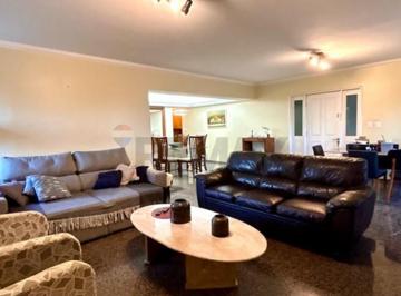 Apartamento · 207m² · 4 Quartos · 1 Vaga · Apartamento em Candeias: 207m² e 4 Quartos