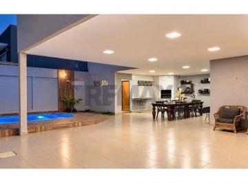Casa · 350m² · 4 Quartos · 5 Vagas · Trecho 3 Quadra 08 04 quartos piscina e churrasqueira escriturada com habite-se (em fase de finaliza