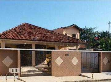 Casa · 195m² · 4 Quartos · 2 Vagas · Casa á Venda no bairro Liberdade.