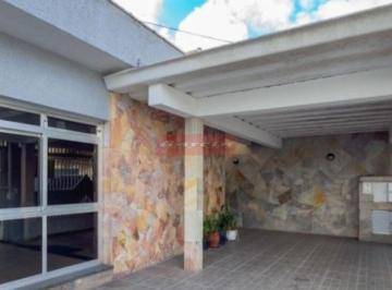 Casa · 165m² · 3 Quartos · 3 Vagas · Linda casa na vila Cruzeiro para locação. Oportunidade