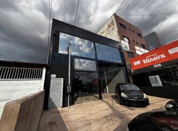 Comercial · 250m² · Imóvel Comercial com Mezanino e Excelente Localização 250m²