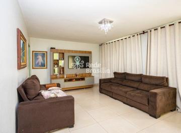 Casa · 180m² · 3 Quartos · 4 Vagas · QE 13 | Casa toda na laje - Suíte - Churrasqueira | Guará II