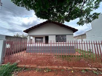 770d78c3db093cc2c05adf10e445e6616b2aeabc · Casa com 4 dormitórios para alugar, 200 m² por R$ 1.900,00/mês - Boa Vista - Patos de Minas/MG