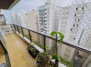 18f53533867adeb7b7637c98bf984c517193ae50 · Apartamento para locação localizado apenas 1 quadra do mar na Praia das Pitangueiras no centro do Gu
