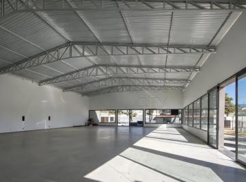 Comercial · 440m² · 15 Vagas · Espaço comercial para locação no Vianelo em Jundiaí/SP