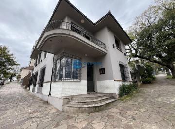 Comercial · 340m² · 4 Vagas · Casa de esquina comercial com 340m²
