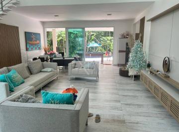 Apartamento · 295m² · 5 Quartos · 2 Vagas · Apartamento para venda em Costa Do Sol de 295.00m² com 5 Quartos, 5 Suites e 2 Garagens