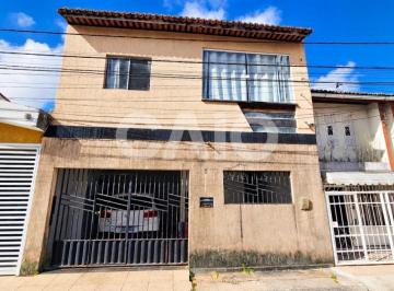 Casa · 160m² · 5 Quartos · 1 Vaga · Casa em Lagoa Nova