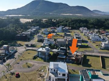 Imagem 1 · Casa para venda em São João do Rio Vermelho, Florianópolis
