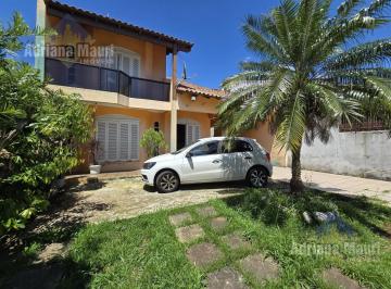 Casa · 200m² · 3 Quartos · 5 Vagas · Casa espaçosa em Jardim Leopoldina, Porto Alegre - à Venda