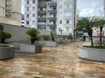 Apartamento · 66000m² · 3 Quartos · 2 Vagas · Apartamento no Cabral com 3 quartos e 2 vagas – excelente oportunidade