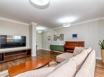 Sala · Apartamento amplo em andar alto e ensolarado