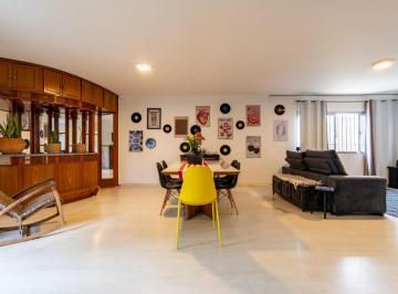 4a4592b5-fe88-47cd-89dc-8bb457f1ce57 · Sobrado para venda em Jardim da Glória com 6 quartos, sendo 2 suítes, 430m²