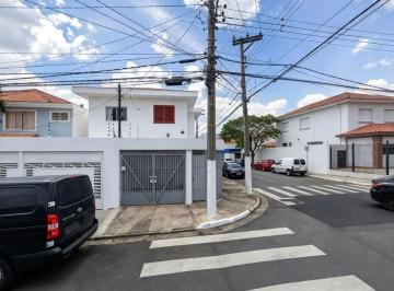 Comercial · 300m² · 4 Vagas · Casa comercial na Rua Acruás, 122 • 300 m²