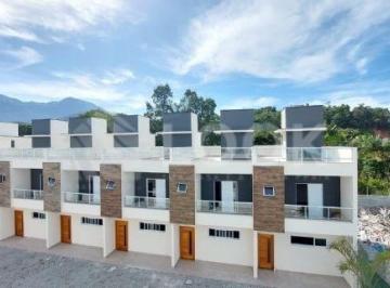 Casa · 153m² · 3 Quartos · 2 Vagas · Triplex com 3 Dormitórios e Terraço em Massaguaçu, Caraguatatuba-SP.