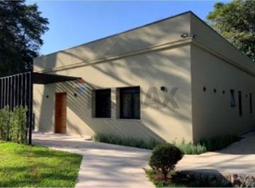 Casa · 405m² · 6 Quartos · 6 Vagas · Sua Nova Casa Luxuosa em Atibaia!