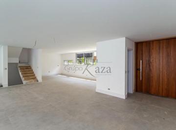 Casa · 450m² · 4 Quartos · 4 Vagas · Casa em Condomínio - Alto da Boa Vista - 4 Suítes - 450m².