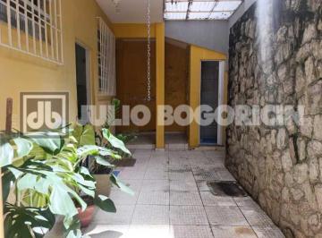 Apartamento · 49m² · 2 Quartos · APARTAMENTO TIPO CASA NA RUA SANTOS TITARA