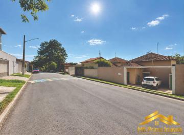 Casa · 132m² · 3 Quartos · 2 Vagas · Cond Vila Velha - 3d/1ste, escritório, 2 vagas, quintal. Rua tranquila.
