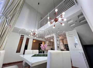 Casa · 276m² · 4 Quartos · 5 Vagas · Casa com 4 quartos a venda no Água Verde, Curitiba
