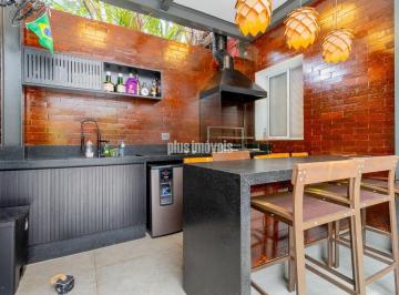 Casa · 191m² · 3 Quartos · 1 Vaga · Sobrado com 3 dormitórios! Próximo Clube Pinheiros!