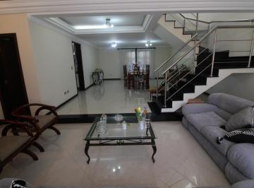 Imagem 1 · Casa para venda em Portão, Curitiba