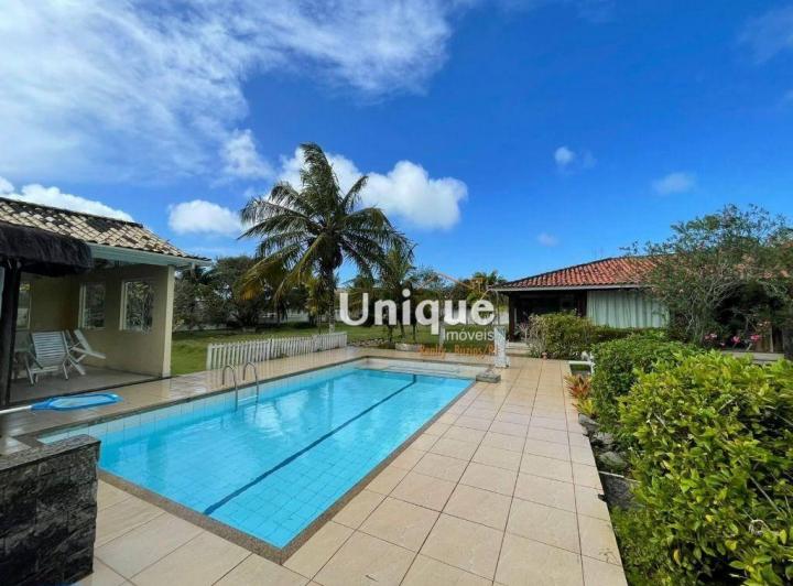 Casa Com 6 Dormitórios À Venda, 406 m² por R$3.000.000 - Ferradura - Armação Dos Búzios/rj