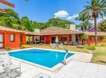 Casa · 500m² · 4 Quartos · 4 Vagas · Casa Com 4 Quartos Em Condomínio Em Secretário, Petrópolis.