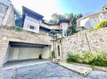 Casa · 280m² · 5 Quartos · 3 Vagas · Linda Residencia No Badu Com 6 Quartos Sendo.