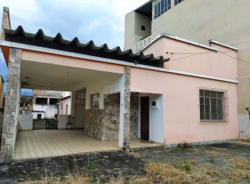 Casa · 85m² · 3 Quartos · 5 Vagas · Casa Em Ips - Campos Dos Goytacazes