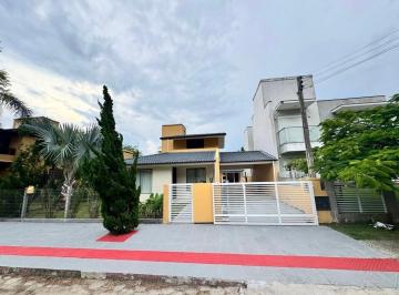 Casa · 145m² · 3 Quartos · 1 Vaga · Casa a Venda No Loteamento Panoramico, Centro de Garopaba