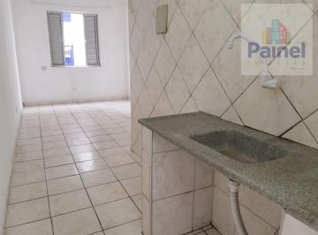 Casa · 25m² · 1 Quarto · 1 Vaga · Casa À Venda - No Centro