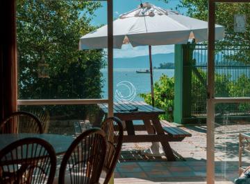 Espaço gourmet · Casa Residencial de 2 Dorms No Bairro Sambaqui
