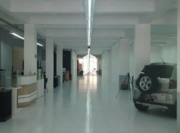 Comercial · 648m² · 1 Quarto · 1 Vaga · Comercial Para Aluguel - No Centro