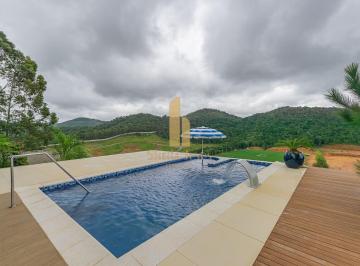Casa · 420m² · 4 Quartos · 2 Vagas · Casa Na Montanha 3 Suítes + 1 Em Camboriú/sc!